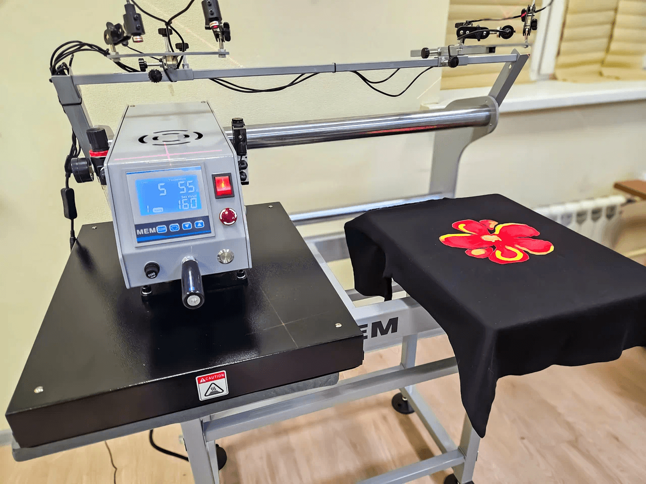 Производство PrintLoop — термопресс DTF